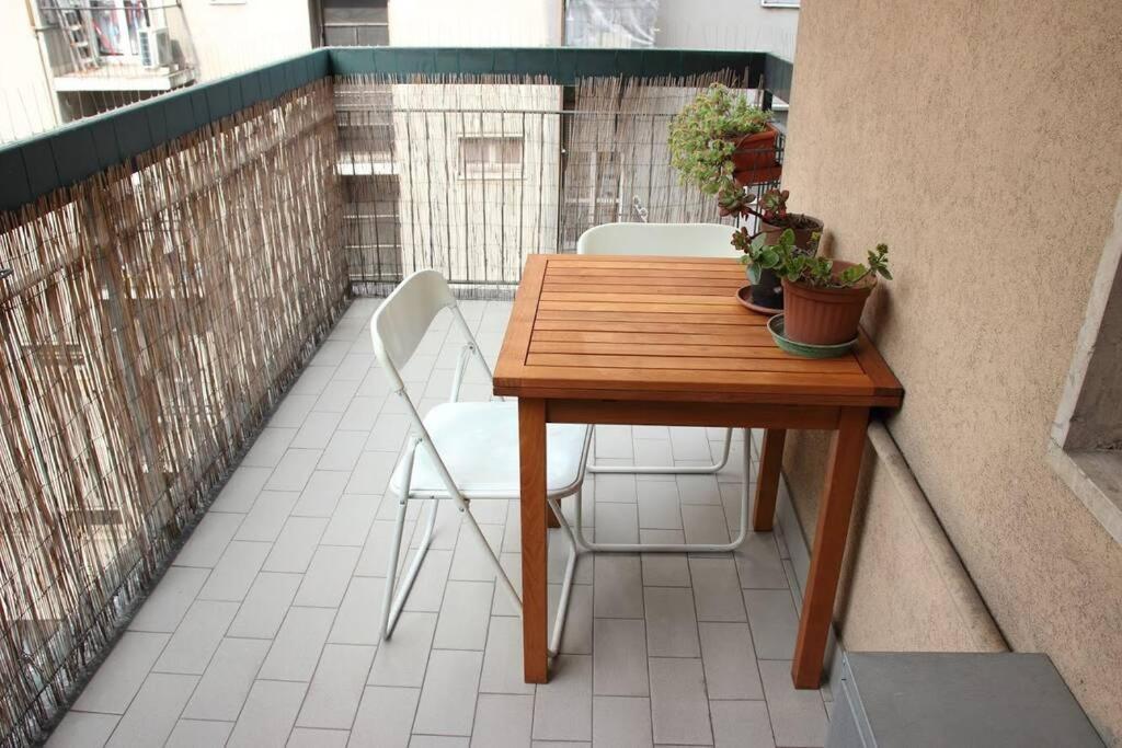 Apartamento Comfortable Studio Flat By The Navigli Milán Exterior foto